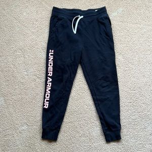 GIRLS UNDER ARMOUR JOGGERS